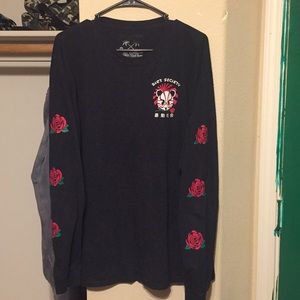 Riot Society Panda/Roses XL Long Sleeve